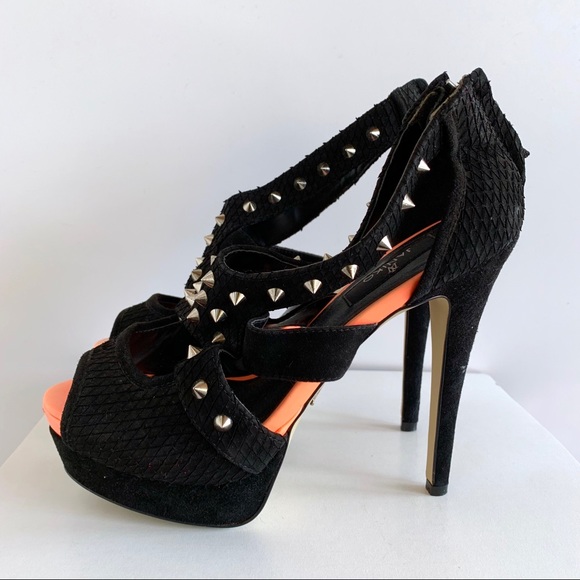 Janiko Designer Peeptoe Spiked Platform Heels - Picture 2 of 8